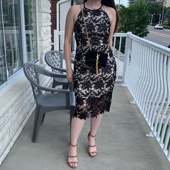 Keepsake the Label dress black over a nude lined M - Picture 2 of 9